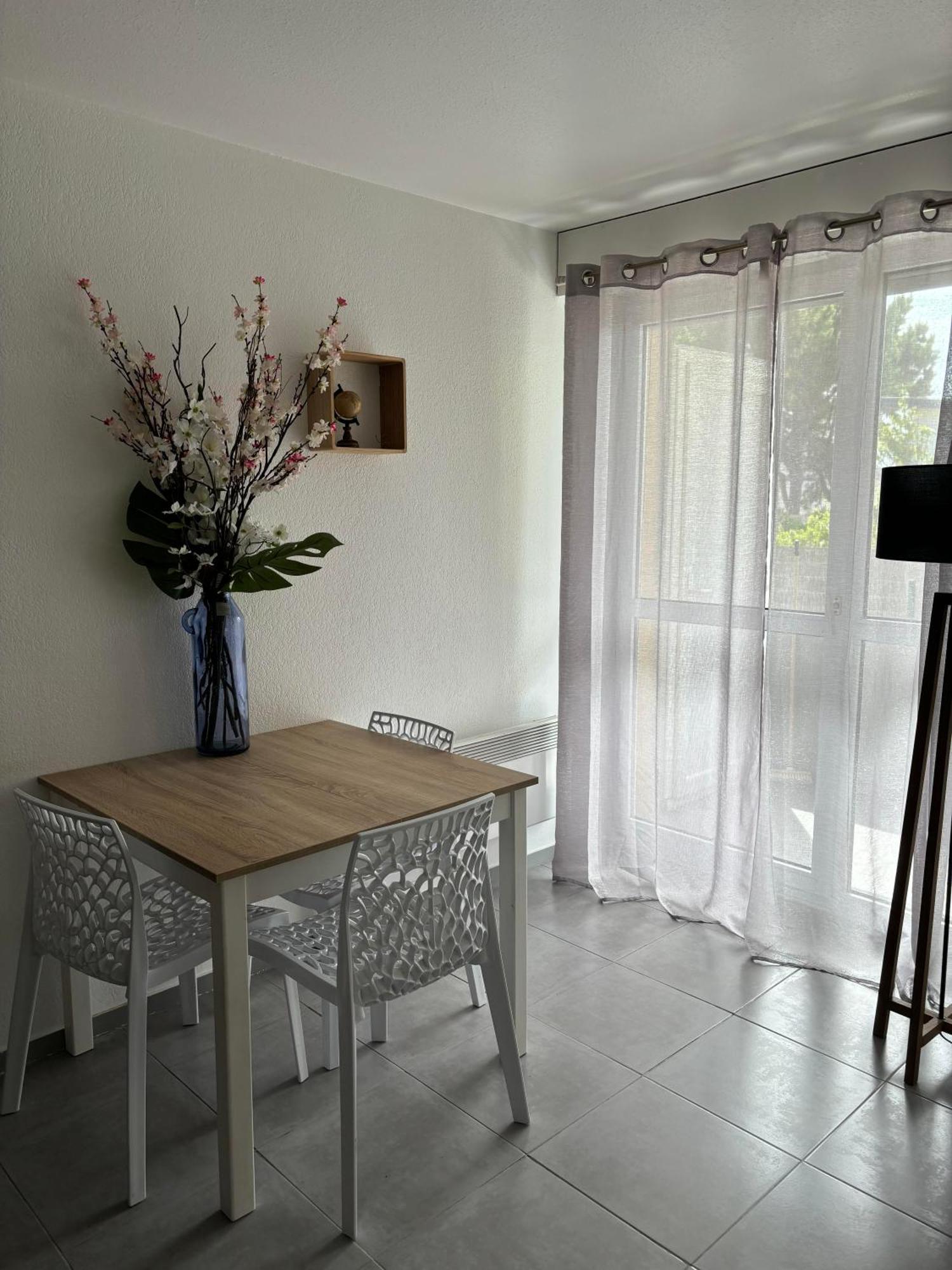 Appartement Studio 4 Personnes Dans Residence Avec Piscine 基伯龙 外观 照片